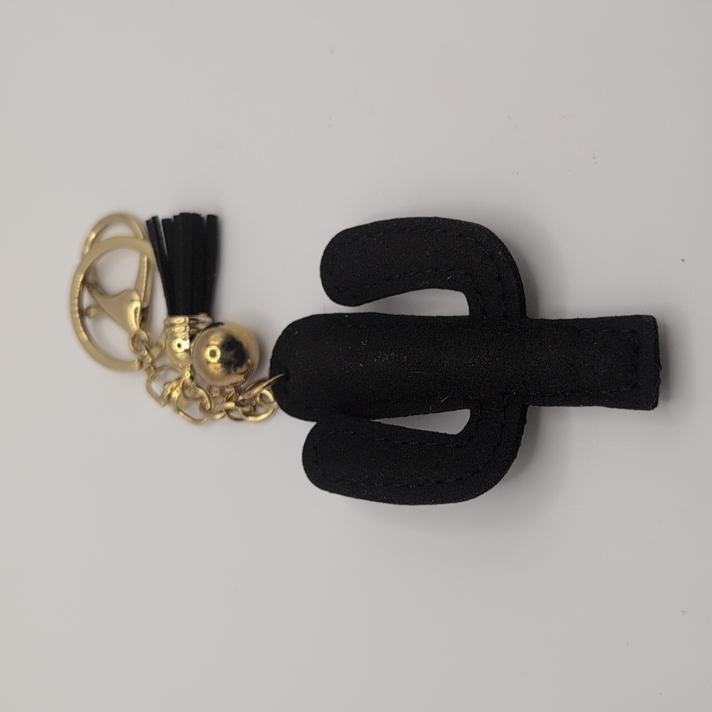 CHOOSE ONE ✨Cactus Key chain/ Bag Charm - Picture 6 of 6